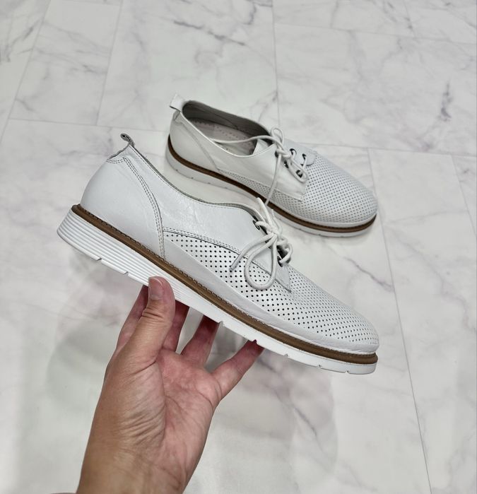 Новые летние ботинки, кроссовки