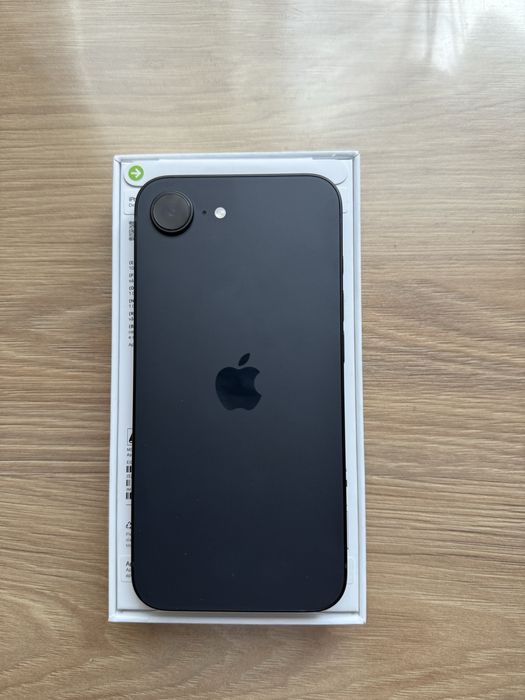 Iphone 16e Nou!