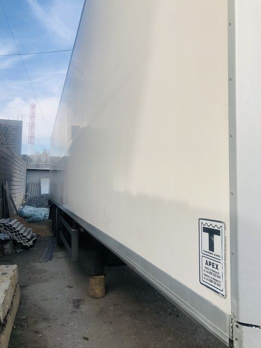 Полуприцеп сотилади