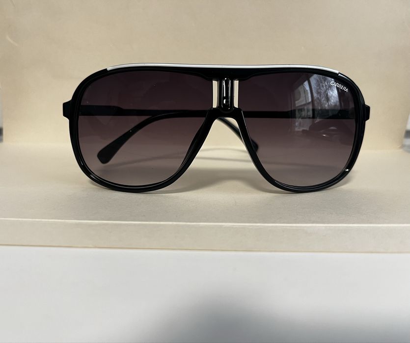 Слънчеви очила Carrera