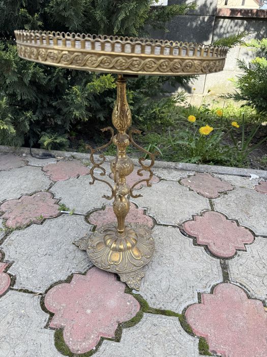 Masa din bronz masiv cu blat de marmura
