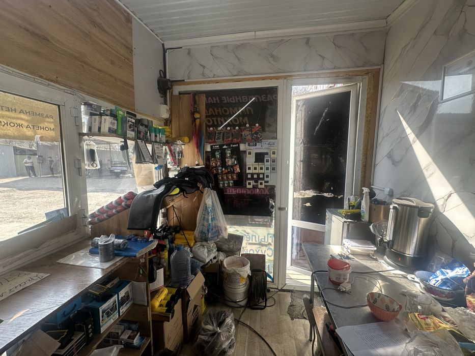 Будка киоска ларек