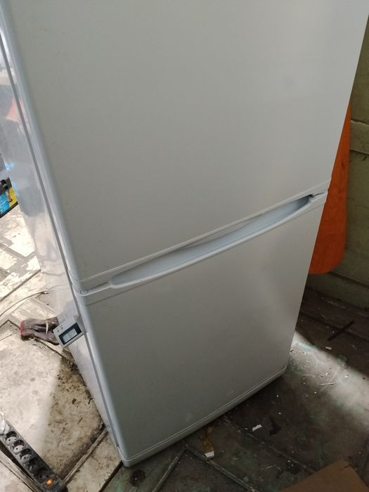 Холодильник рабочий