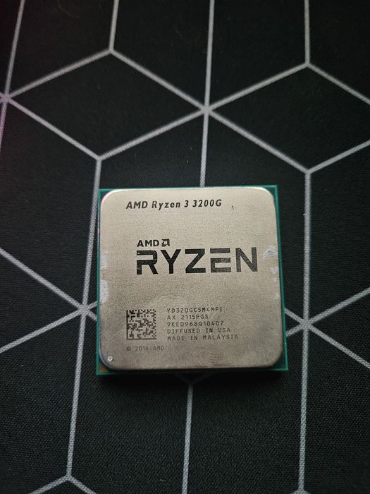 ryzen 3 3200g putin folosit
