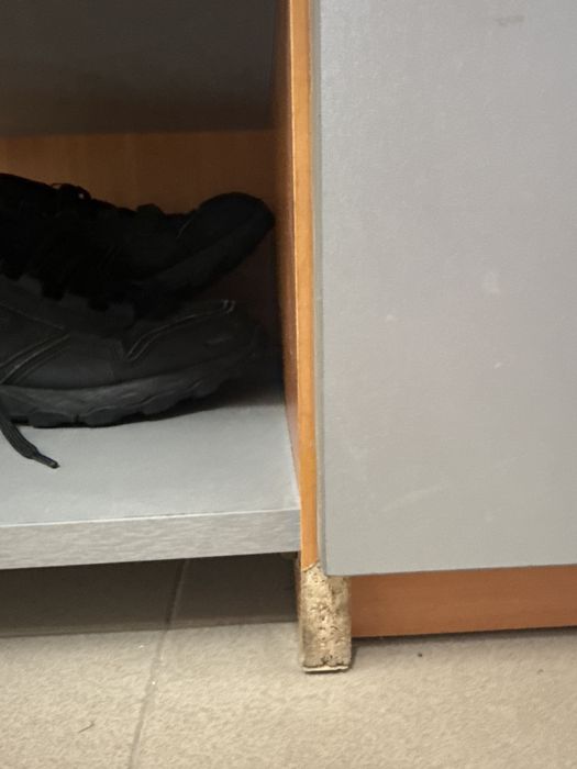 Мебел, гардероб за антре