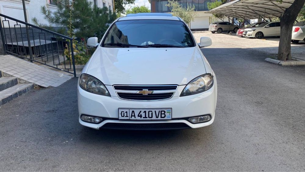 Chevrolet Gentra. Отличная ухоженая машина