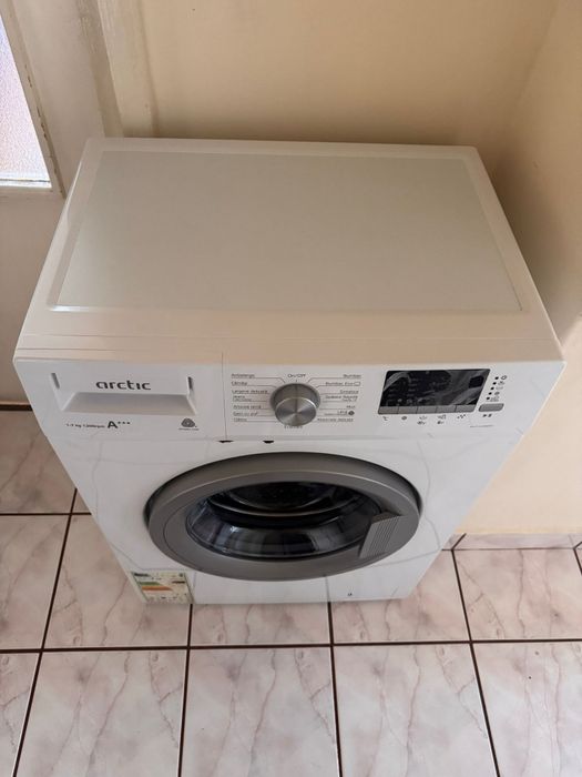 Masina de spalat rufe Slim Arctic