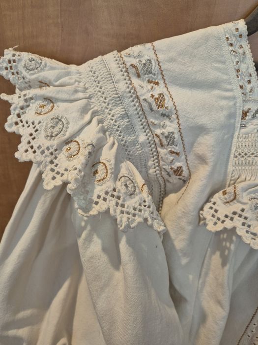 Costum popular traditional din Maramures