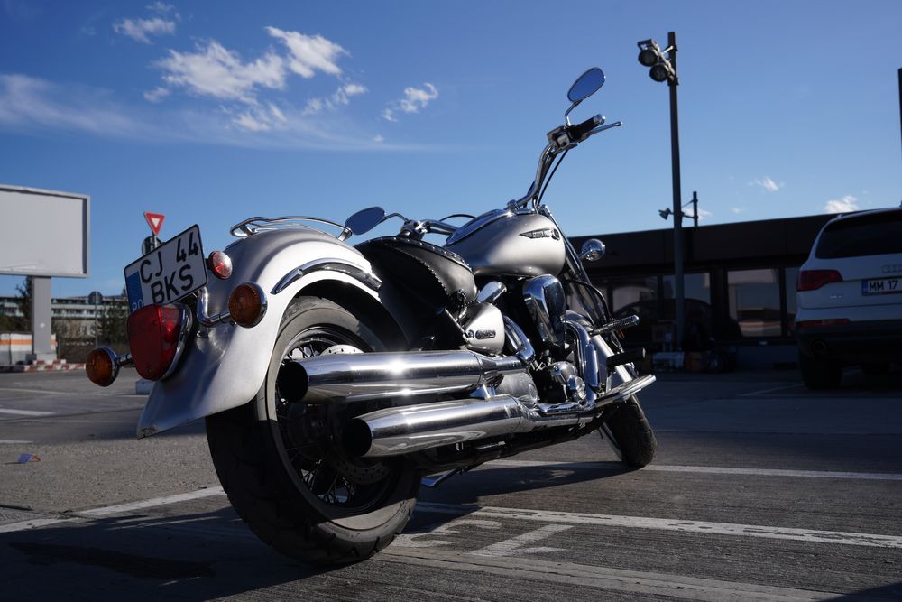 Yamaha road star 1600 editie limitata schimb cu intruder 1800