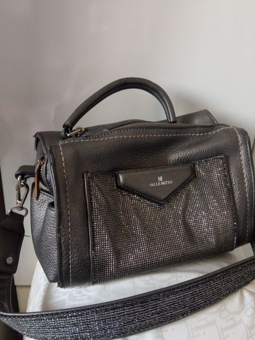 Сумка брендовая качество отличное  цена договор