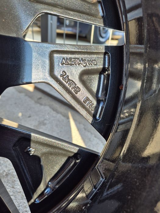 Джанти Borbet 17 цола , 5х112 , 7j ,et46 , 205/55/17 Skoda Vw Audi