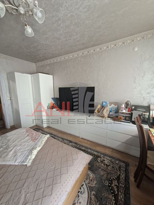 Продава се Тристаен апартамент в Варна, Възраждане 2 - 92 кв.м за 1081 €/кв.м - Снимка #3