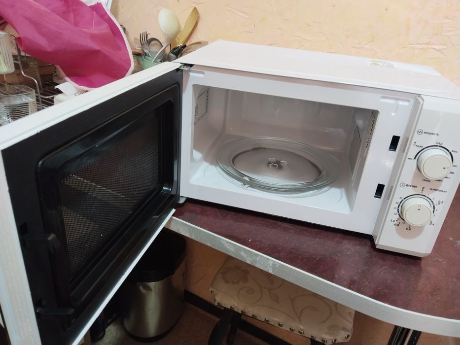 Микроволновка рабочий