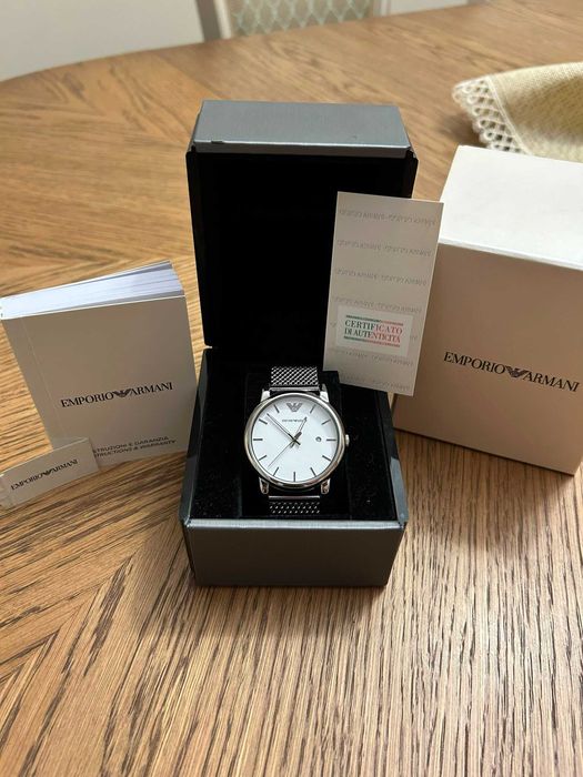 Ceas Emporio Armani – Nou, nepurtat, complet cu cutie și certificat