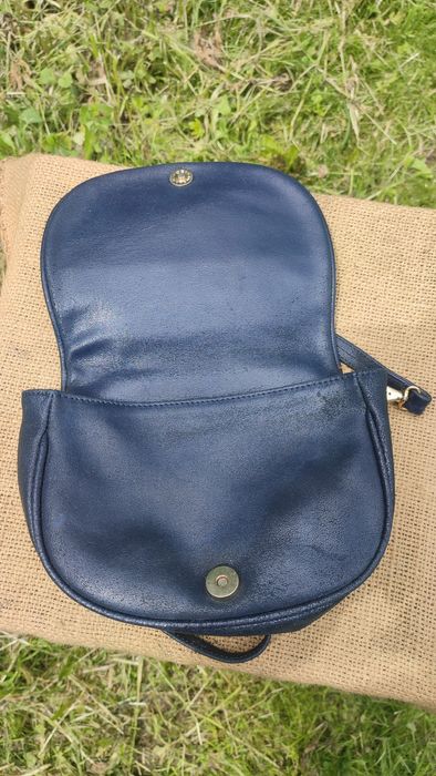Geantă Coccinelle piele naturală bleumarin Made in Italy