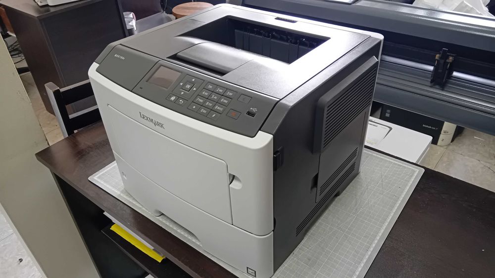 Чисто нов!!! Лазерен принтер Lexmark MS 610DN с дуплекс и мрежа