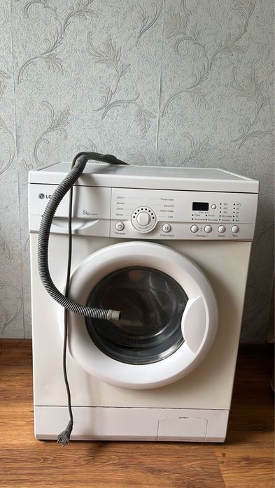 Продам стиральную машинку