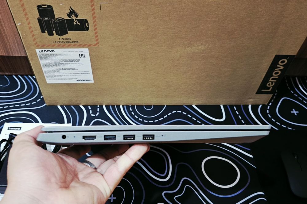 Lenovo IDIAPAD 15 Ultra slimBook!