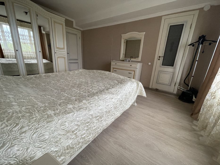 Срочно продается Спальный гарнитур