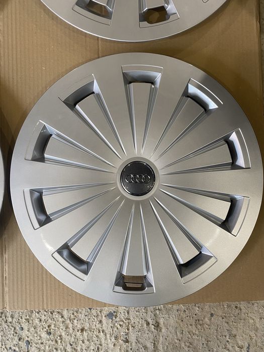 16 цола Тасове Ауди , Audi