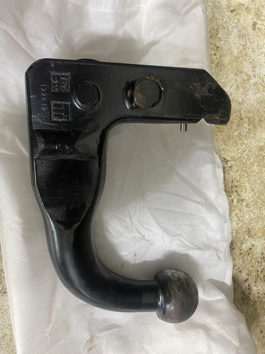 Продавам теглич Aydi Q7