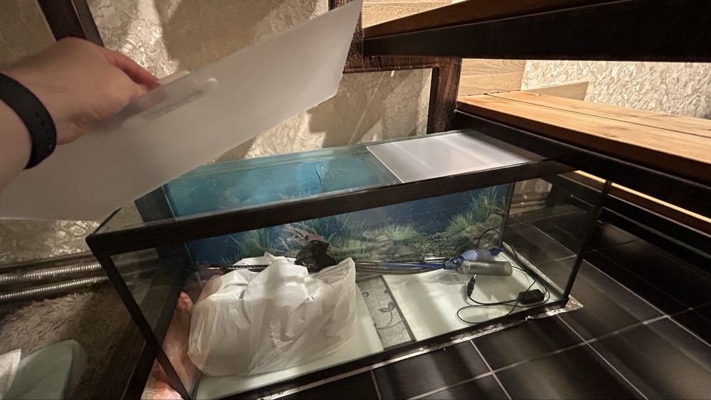 Продам аквариум 108х30х82