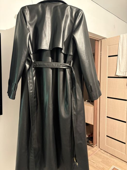 продам кожаный тренч