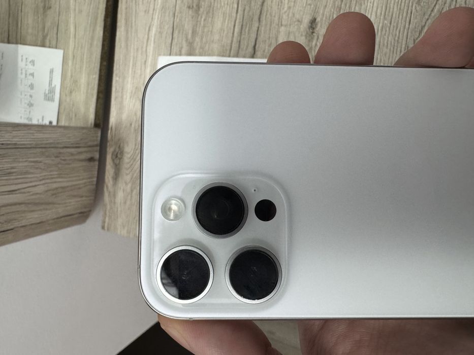 Vand iphone 16 pro max 512 GB White