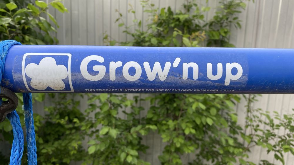 Продам качелю детскую