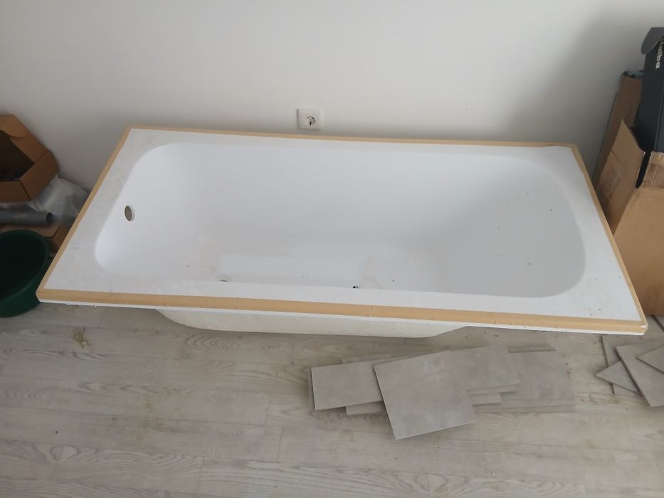 Унитазы для стройки, унитазы сборе, детские,бачки, крышки, гофра,ванна