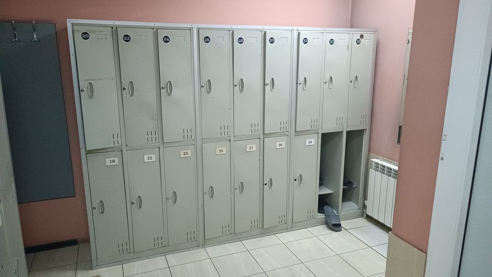 Шкафчики в раздевалку