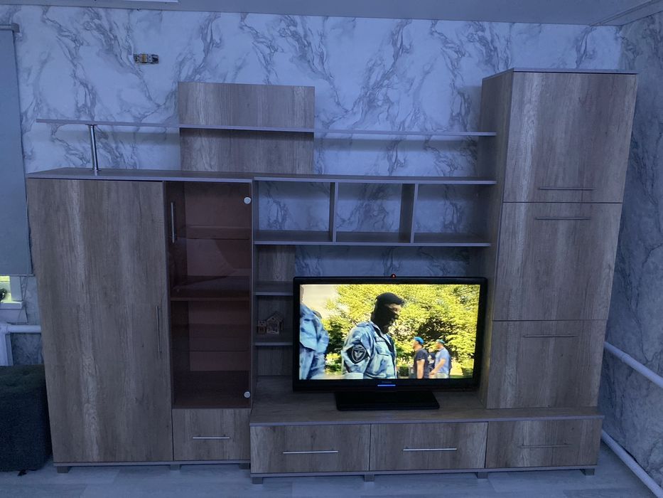 Продам стенку в отличном состоянии