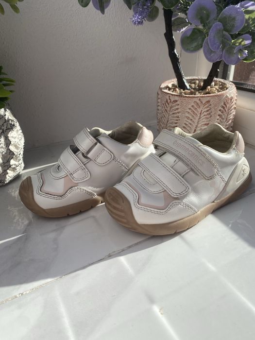 Pantofi Biomecanics 22