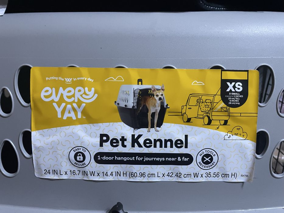 Продавам клетка за кучета/транспортна чанта+ подаръци