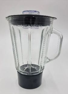 кухненски робот е модел Royal Swiss SM-1505BM