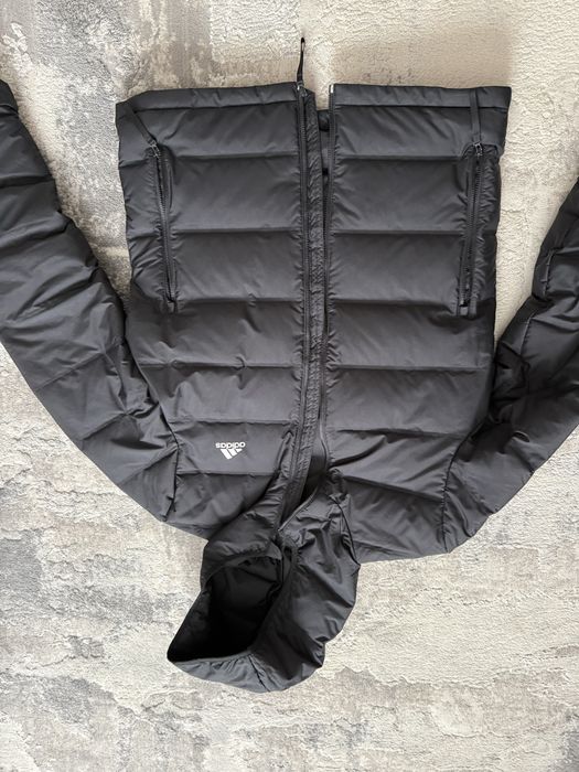 Geaca Adidas originala , impecabila Ca Noua !