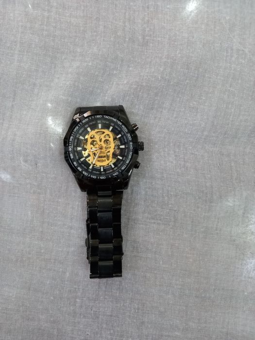 Qo'l soat erkaklar uchun   Zanglamas orginal Srochno