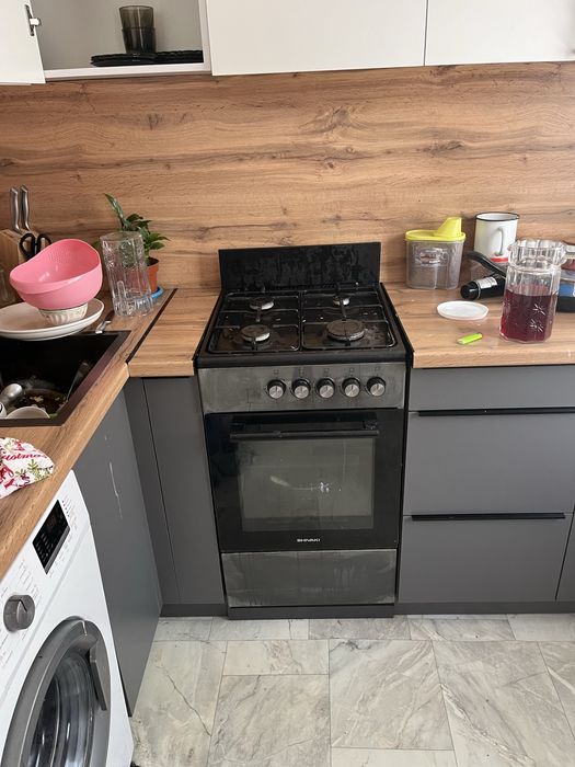 Продам газ плиту