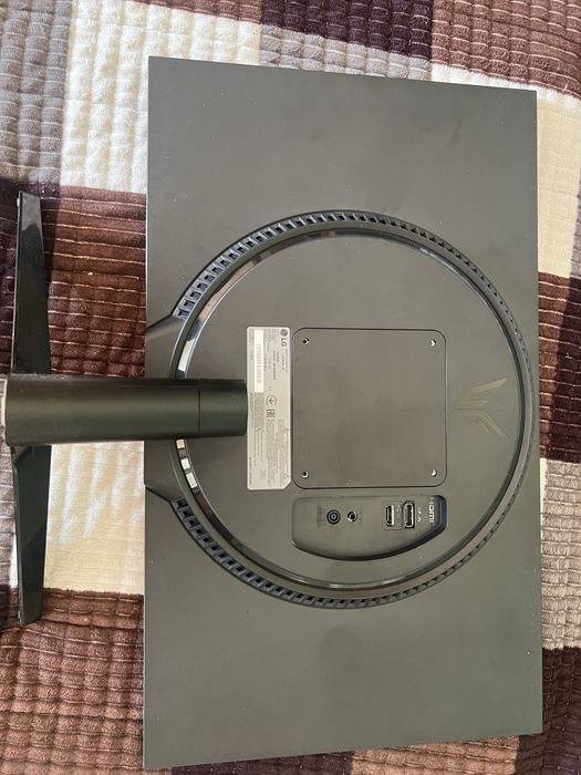 LG UltraGear 24