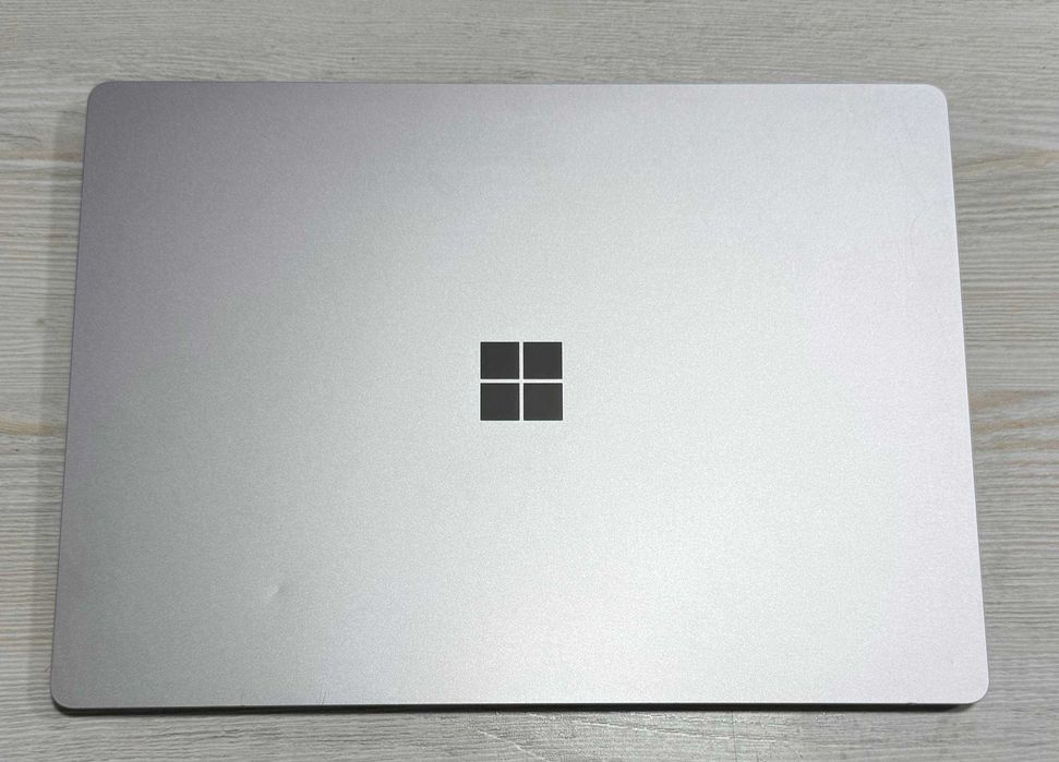 Microsoft Surface Laptop 4 13.5 2K IPS Sensor AMD Ryzen 5/16GB/256GB