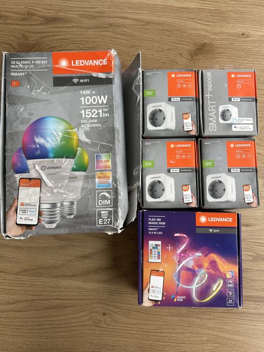 Пълен комплект LEDVANCE Smart+ WiFi (3 крушки, 4 контакта + LED лента)
