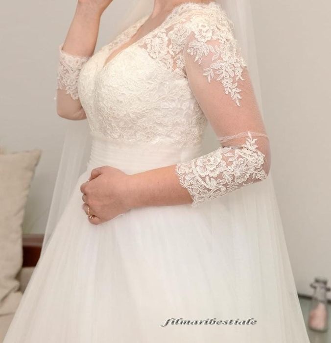 Vand rochie de mireasa