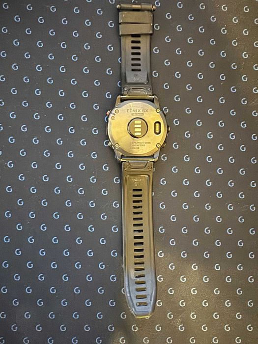 Garmin fēnix 6X Sapphire + 2 допълнителни каишки – 200 €