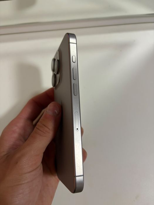 Iphone 15 pro 256гб