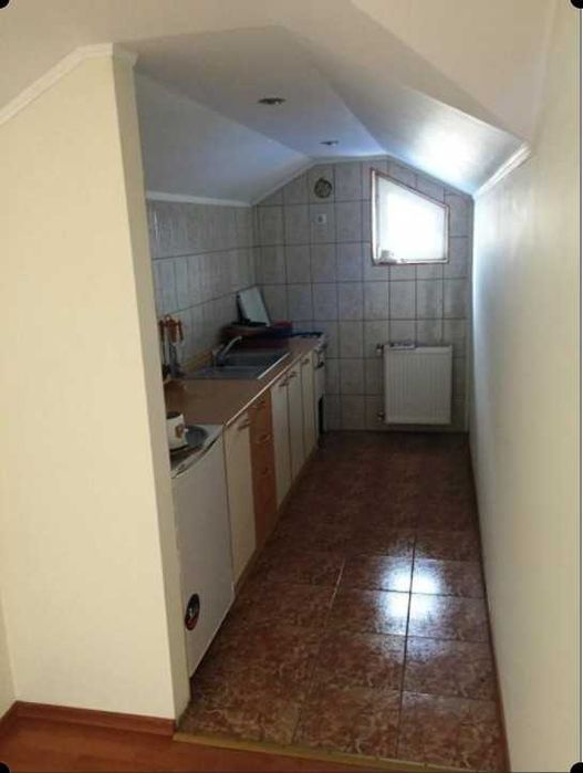 Inchiriez Cladire Birouri cu Garaje si Curte Interioara/ Fara Agentii