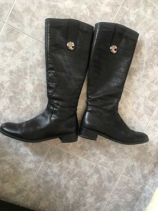 Продавам елегантни ботуши от естествена кожа 38 номер