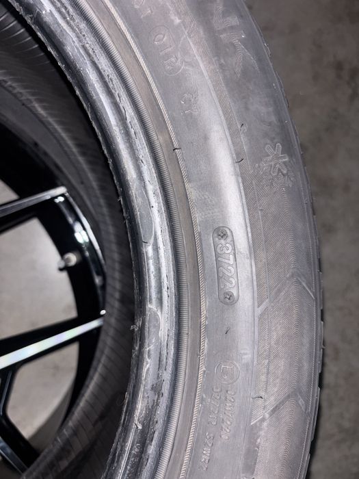 Продам резину R19 255/50 зима