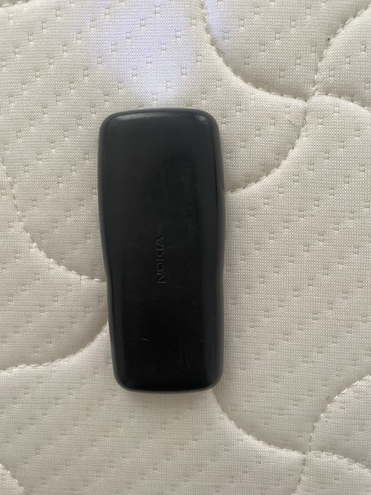 Продам простой телефон