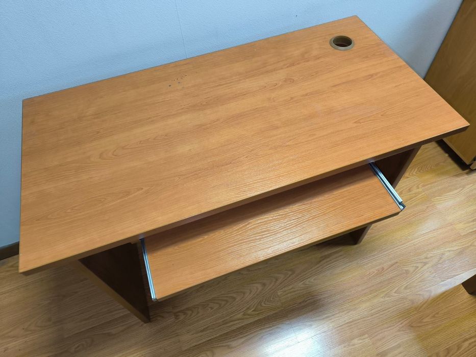 Стол компьютерный