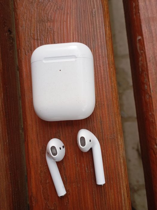 Airpods 2 2023...